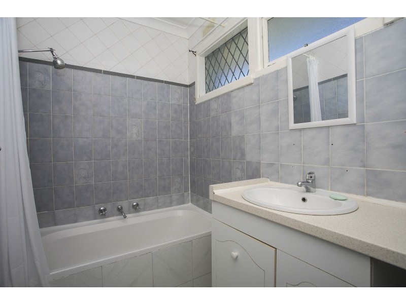 132 Marangaroo Drive, Girrawheen WA 6064