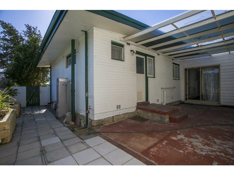 132 Marangaroo Drive, Girrawheen WA 6064