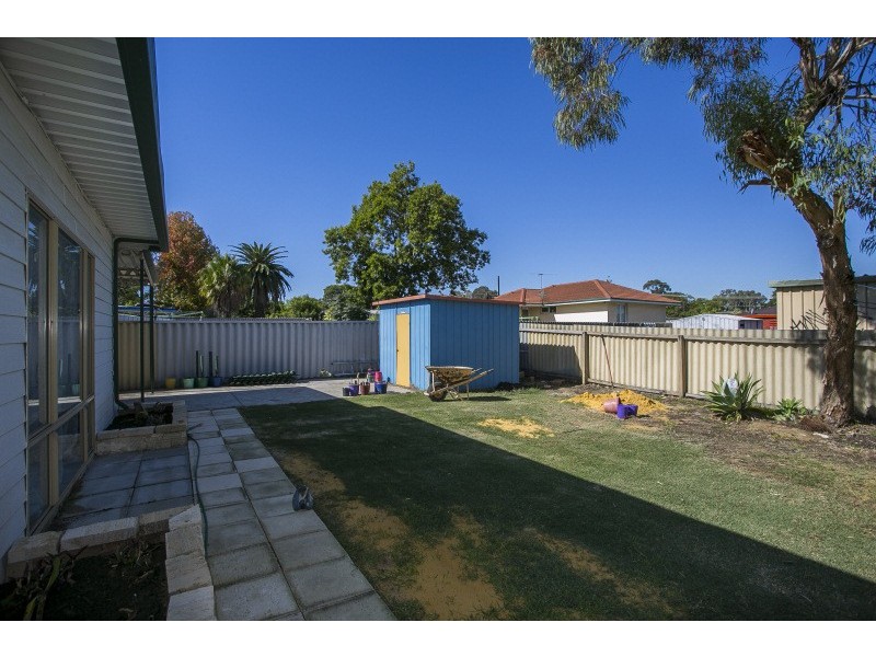 132 Marangaroo Drive, Girrawheen WA 6064