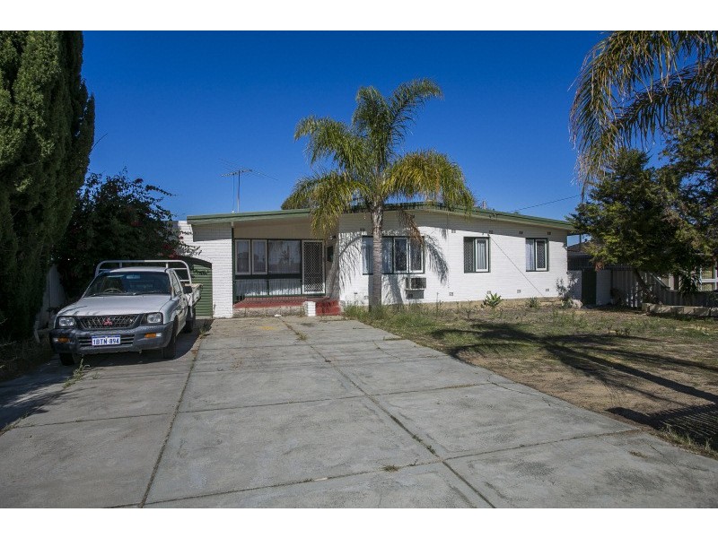 132 Marangaroo Drive, Girrawheen WA 6064