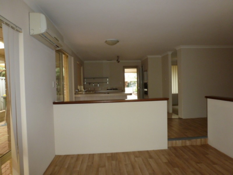 100 The Avenue, Alexander Heights WA 6064