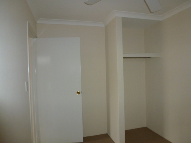 100 The Avenue, Alexander Heights WA 6064