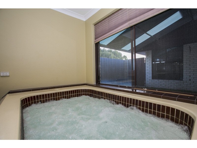 39 Gillam Way, Beechboro WA 6063