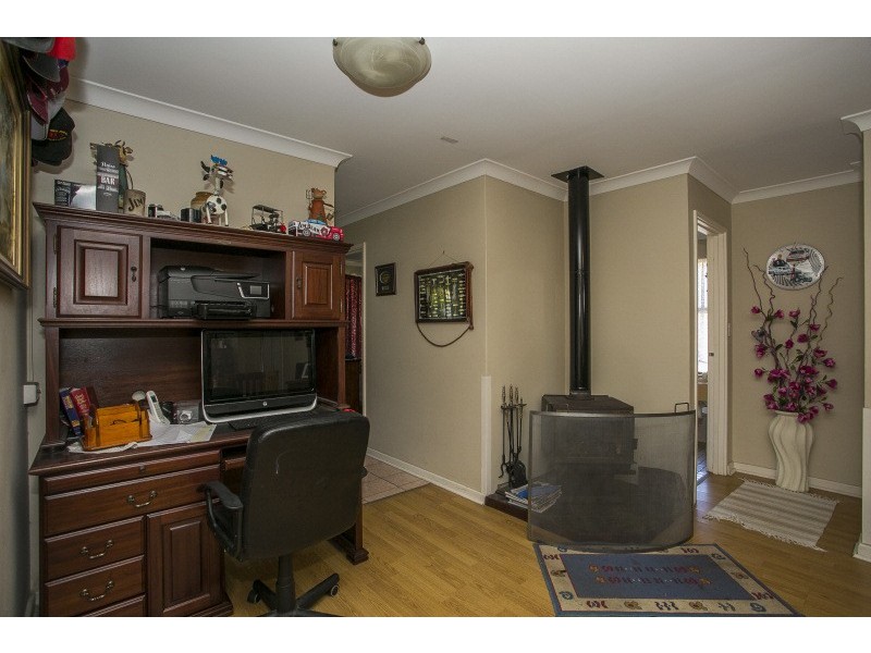 46 Hudson Way, Girrawheen WA 6064