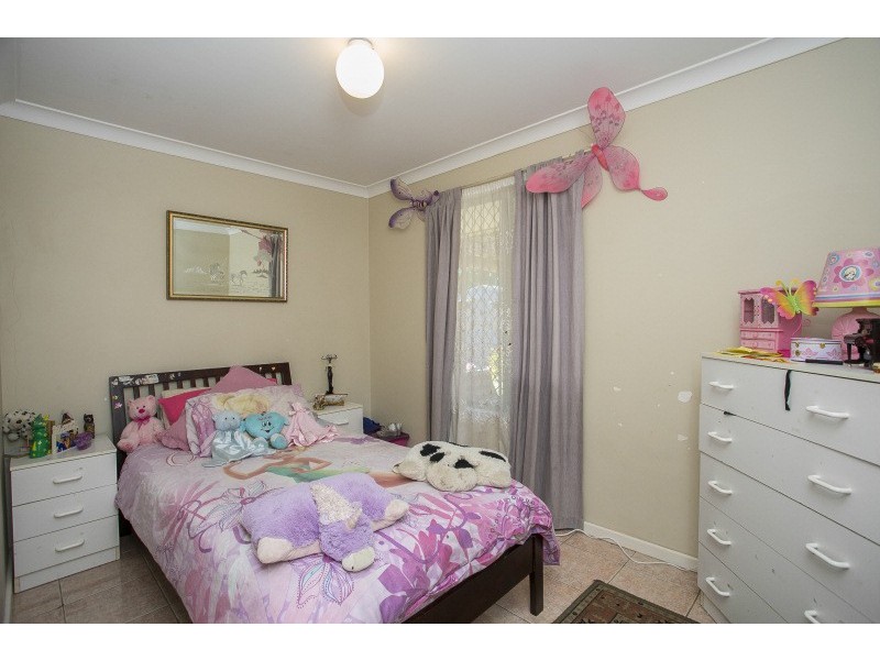 46 Hudson Way, Girrawheen WA 6064