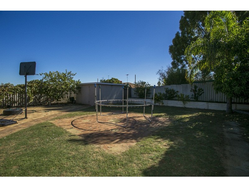 46 Hudson Way, Girrawheen WA 6064