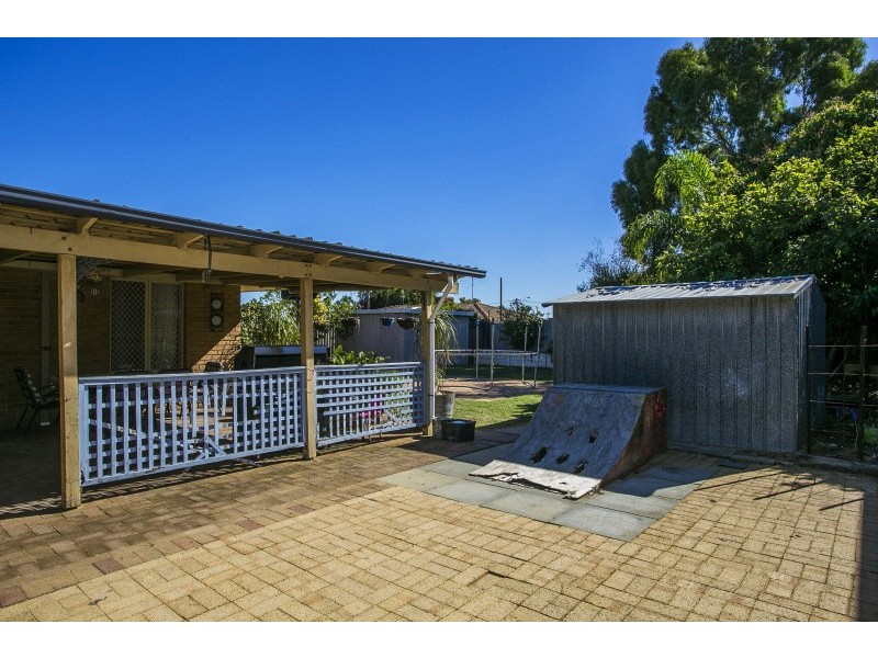 46 Hudson Way, Girrawheen WA 6064