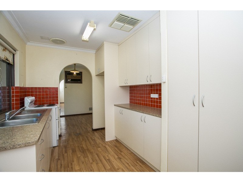5 Abbott Way, Swan View WA 6056