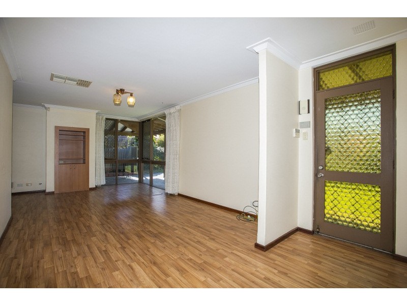 5 Abbott Way, Swan View WA 6056