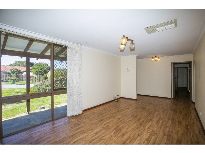 5 Abbott Way, Swan View WA 6056