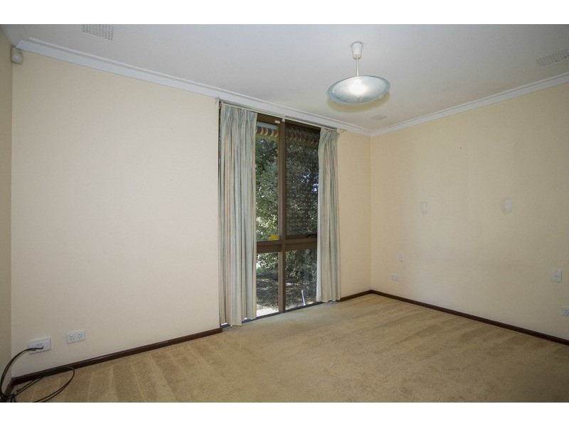 5 Abbott Way, Swan View WA 6056