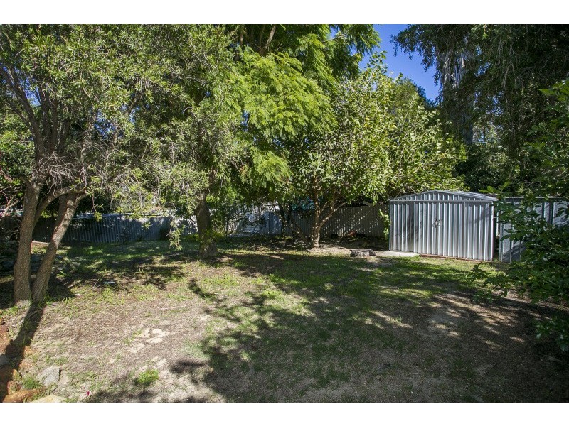 5 Abbott Way, Swan View WA 6056