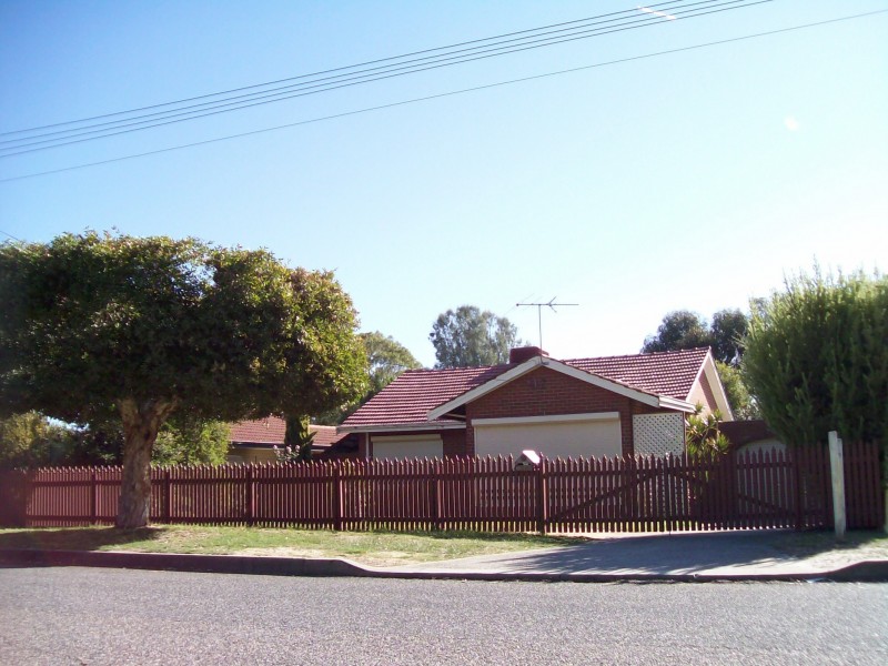 28 Letsom Way, Langford WA 6147