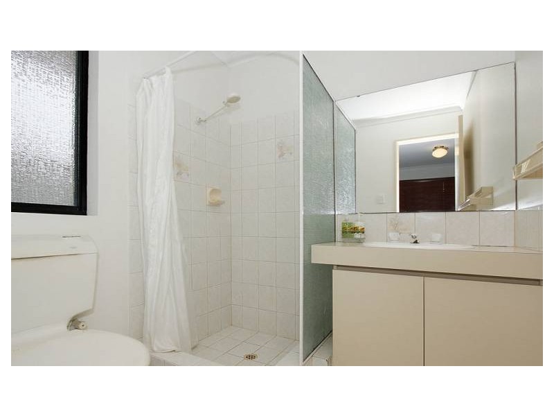 44 Ullinger, Marangaroo WA 6064