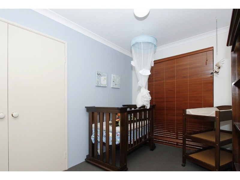 44 Ullinger, Marangaroo WA 6064