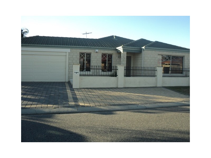 23 Curtin Road, Marangaroo WA 6064