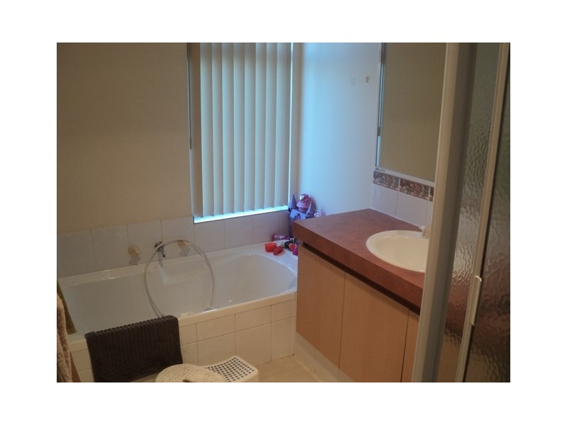 23 Curtin Road, Marangaroo WA 6064