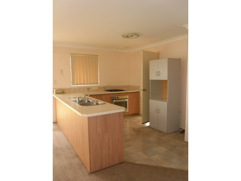 56 Sandown Circle, Henley Brook WA 6055