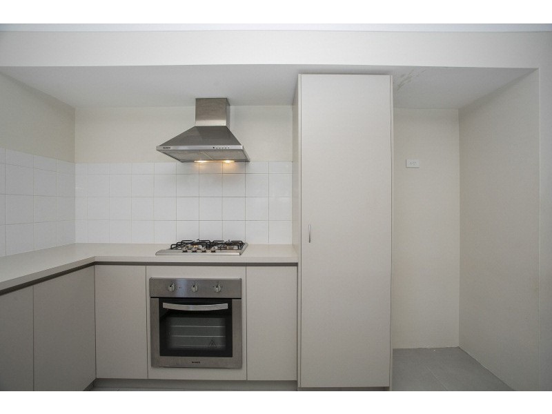 18 Summerville Boulevarde, Caversham WA 6055