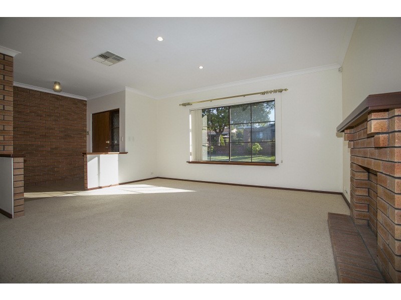 3 Hibiscus Court, Churchlands WA 6018