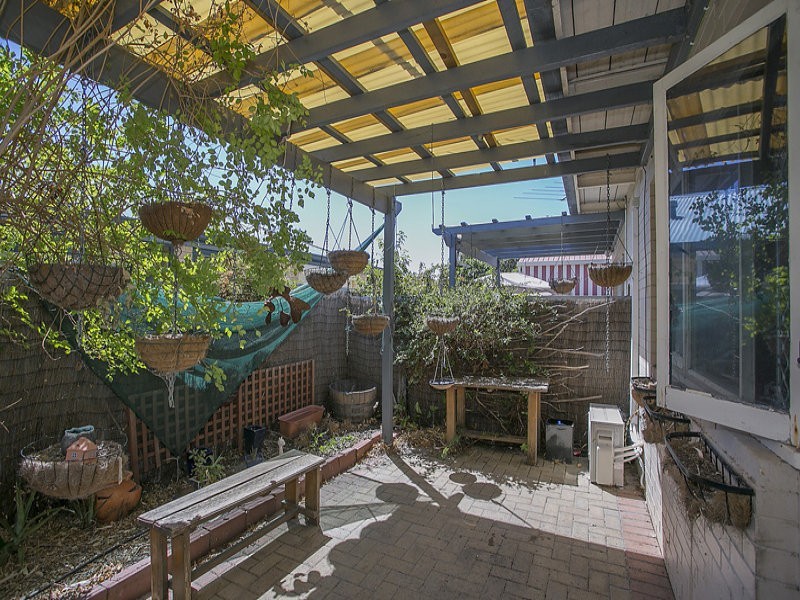 1 Jennings Way, Lockridge WA 6054