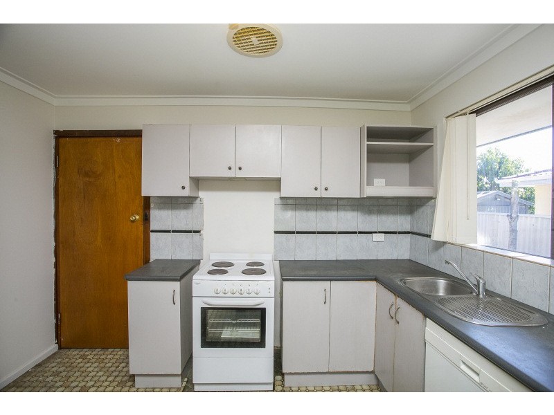 20 Baker Court, Langford WA 6147