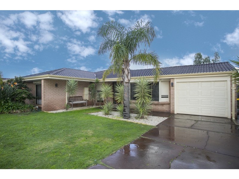 3 Glenmont Gardens, Ballajura WA 6066