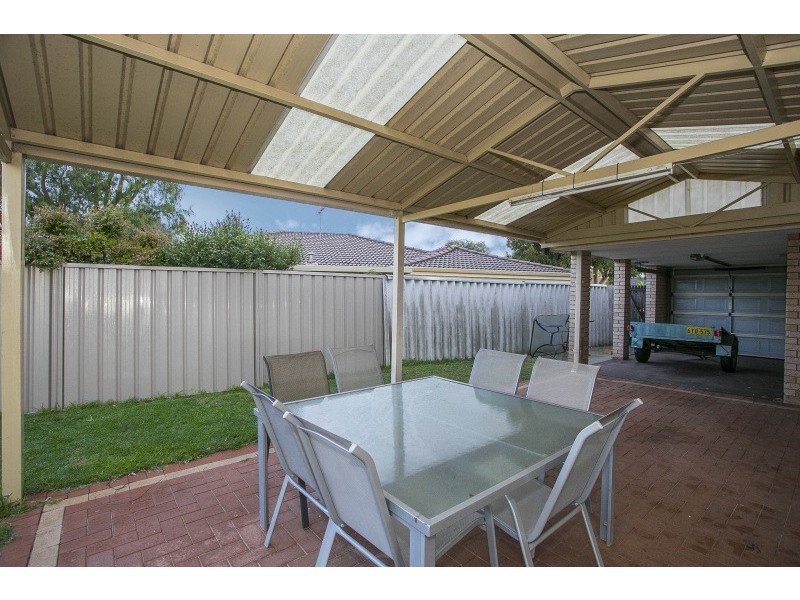 3 Glenmont Gardens, Ballajura WA 6066