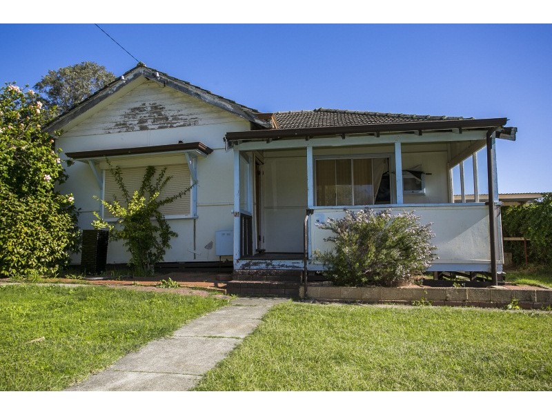 3 Kalara Way, Koongamia WA 6056