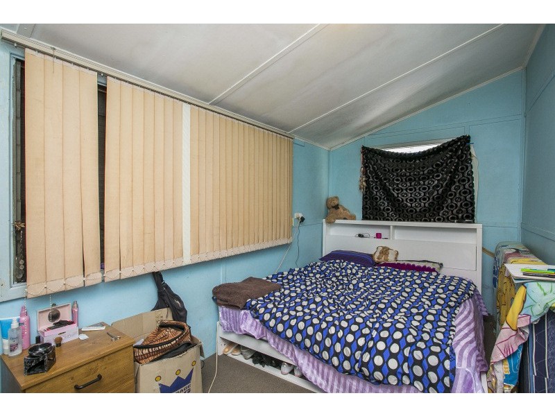 3 Kalara Way, Koongamia WA 6056