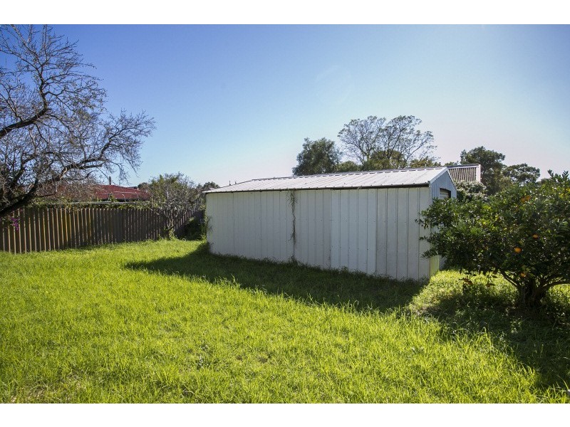 3 Kalara Way, Koongamia WA 6056