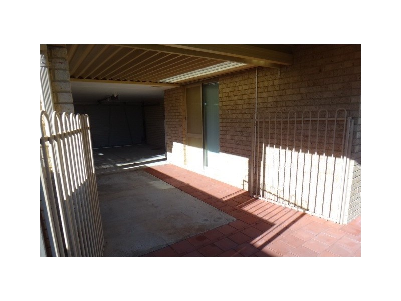 2 Satellite Retreat, Kiara WA 6054