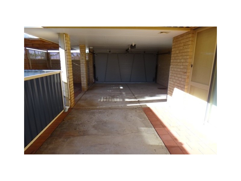 2 Satellite Retreat, Kiara WA 6054