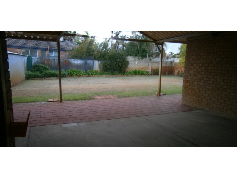 2 Satellite Retreat, Kiara WA 6054