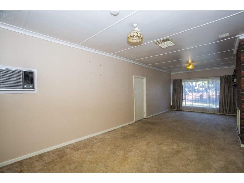 28 Letsom Way, Langford WA 6147