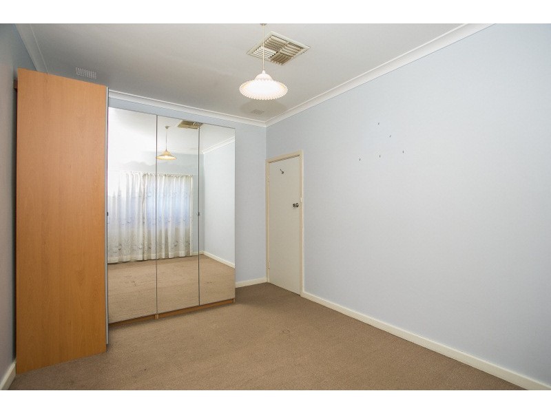 28 Letsom Way, Langford WA 6147
