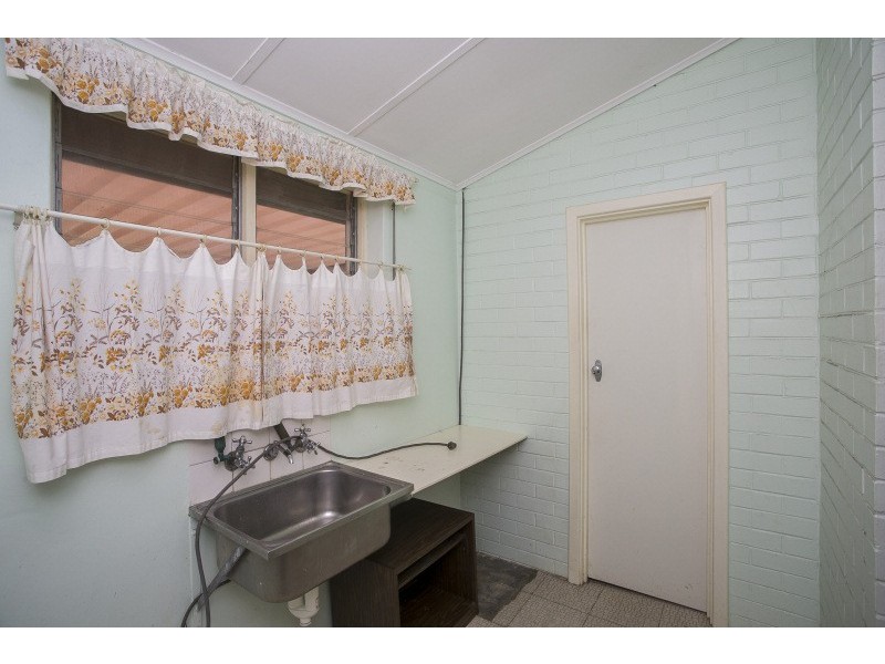 28 Letsom Way, Langford WA 6147
