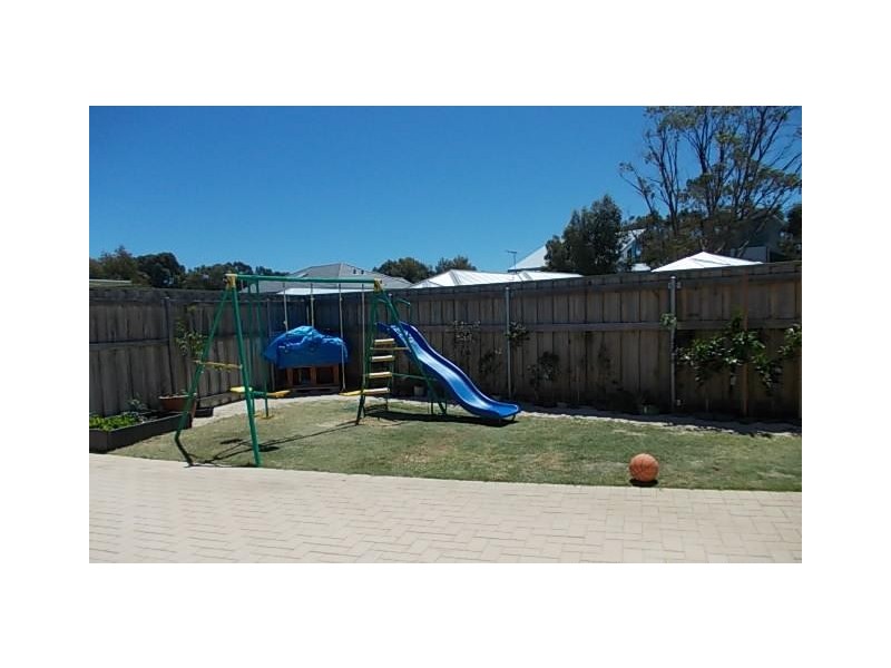 17 Cave Loop, Yanchep WA 6035