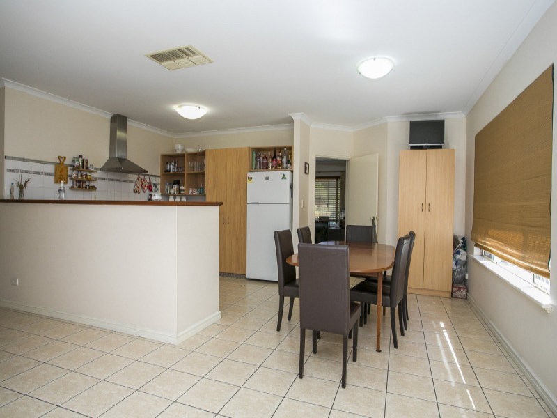 28 Salmar Way, Westminster WA 6061