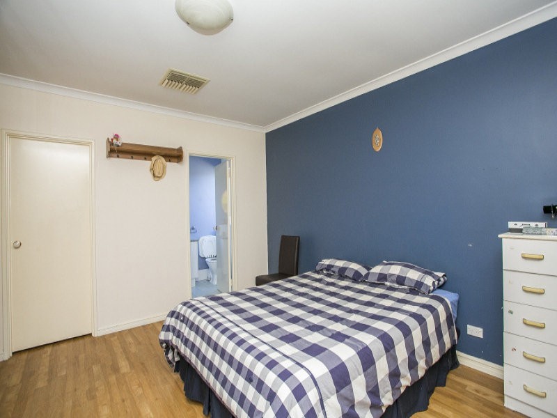 28 Salmar Way, Westminster WA 6061