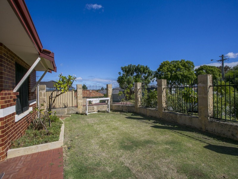 28 Salmar Way, Westminster WA 6061