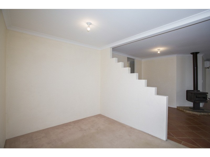 17 Whyatt Green, Leda WA 6170