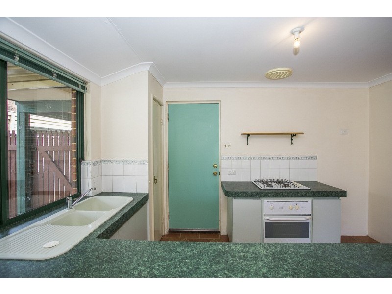 17 Whyatt Green, Leda WA 6170