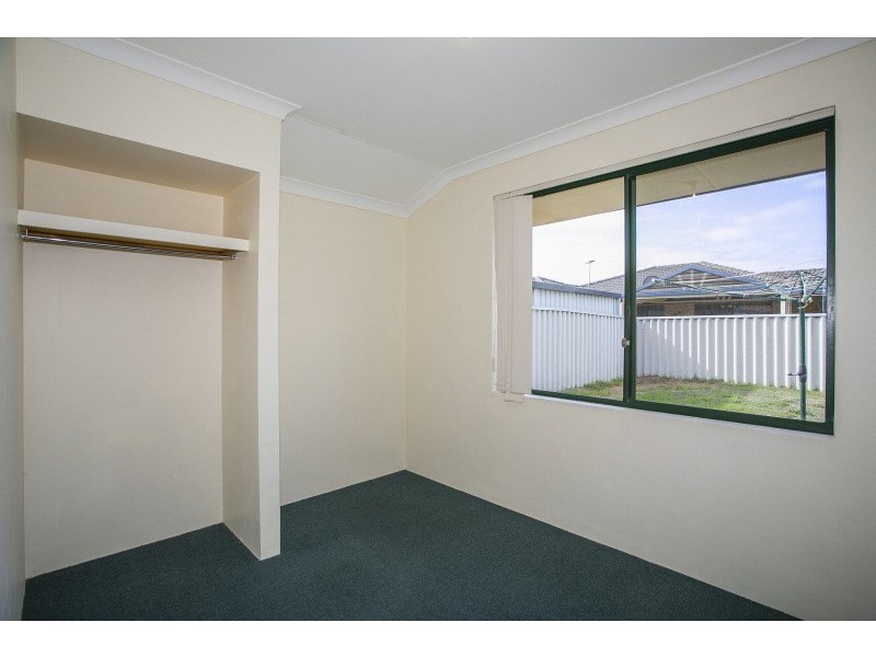 17 Whyatt Green, Leda WA 6170