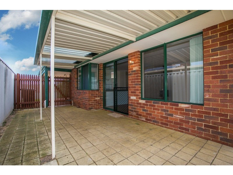 17 Whyatt Green, Leda WA 6170