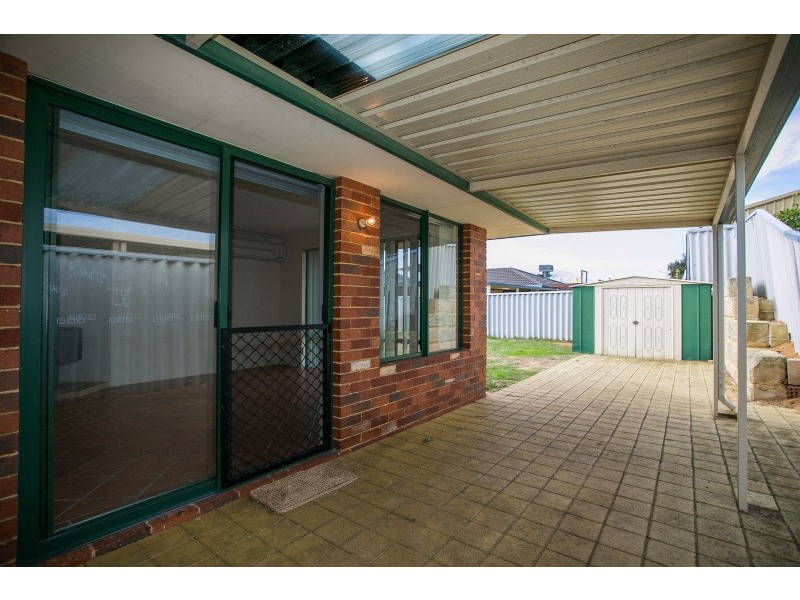 17 Whyatt Green, Leda WA 6170