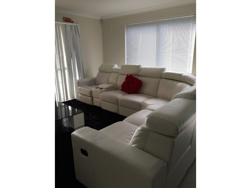 20 Summerville Boulevarde, Caversham WA 6055