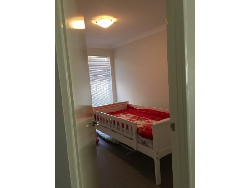 20 Summerville Boulevarde, Caversham WA 6055