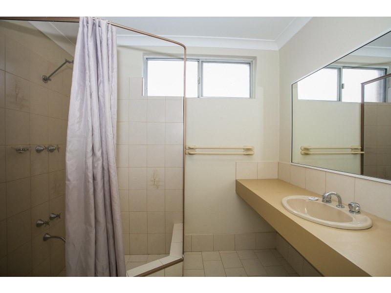 15 Pembury Road, Thornlie WA 6108