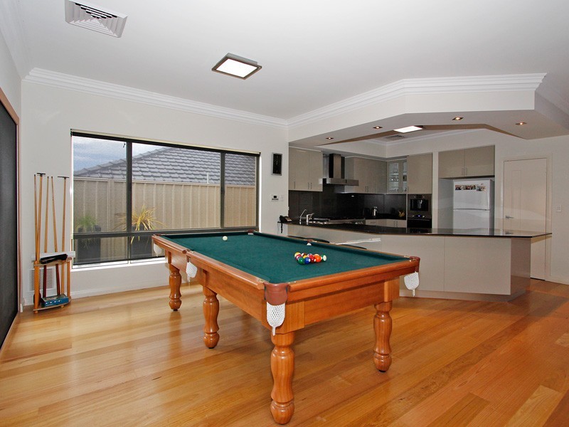 51 Boscastle Way, Darch WA 6065